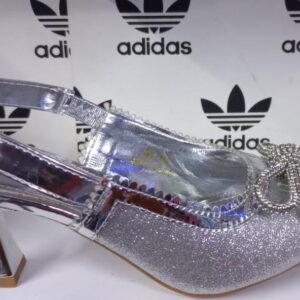 20 pairs mixed color and sizes (36-41) Ladies Heels(below price is 20pairs)Goods already Tanzania.