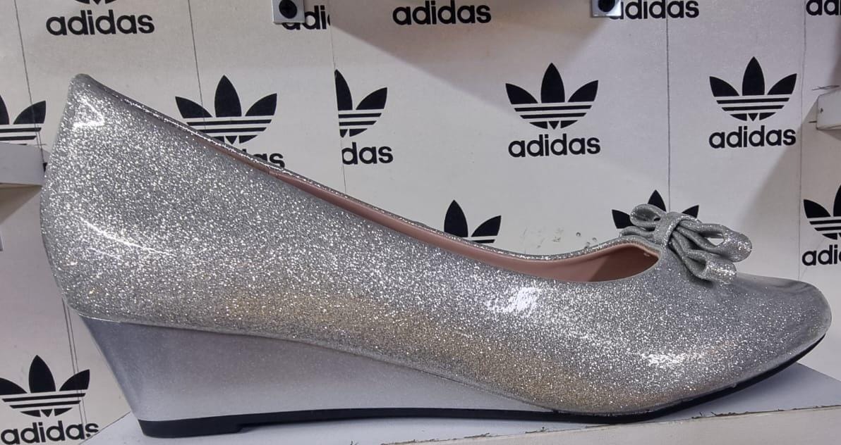 Taiyu high quality Women Wedge Shoes size(37-43)(Goods in Kenya)