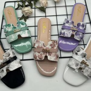 50pairs Perfect famous flat shoes for woman size(37-42)(Goods in Tanzania)