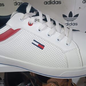 Tommy Hilfiger Original HilFiger Sneakers(GOODS IN KENYA)