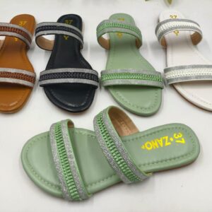 50pairs mixed color ladies sandals sizes (37-42)(Goods in Tanzania)