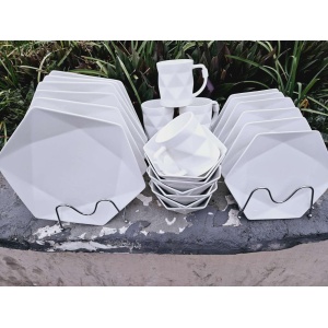 24pc Hexagonal Ceramic Dinner set(goods in kenya)