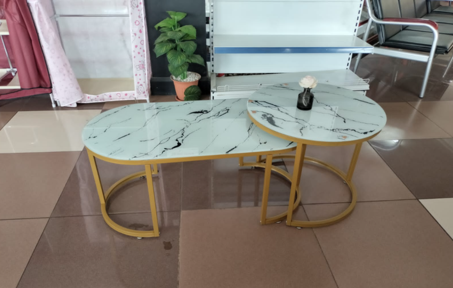 White Marble coffee table(GLASS EFFECT