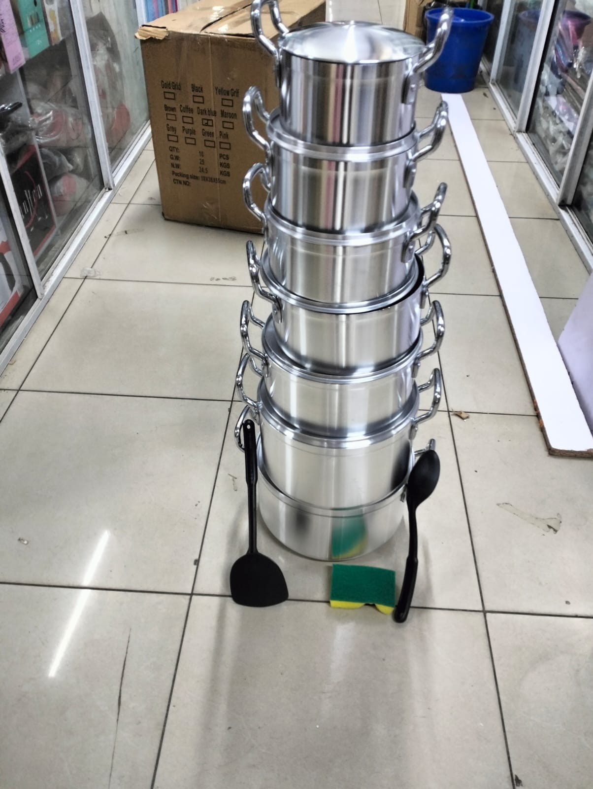 Original Tornado (TC) Cookware Set Sufuria with Free( 2 pcs Plastic service Spoons and 1 Scotch )( goods in kenya)
