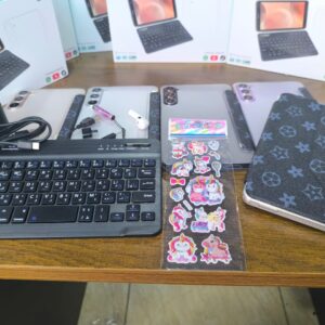 Tablet with simcard slot plus free wireless keyboard(goods in kenya)