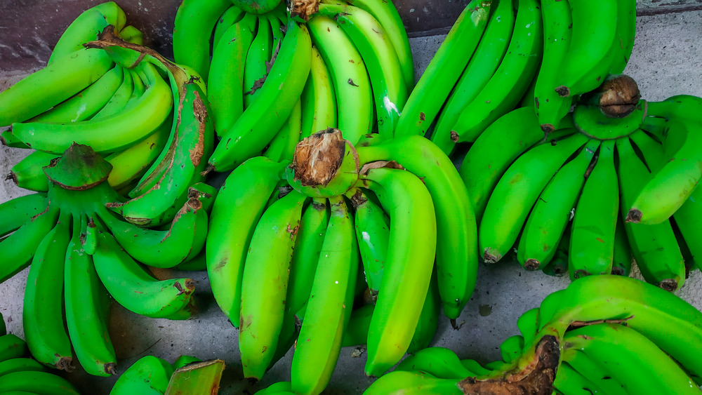 GREEN BANANAS 1KG (Only in Nakuru)